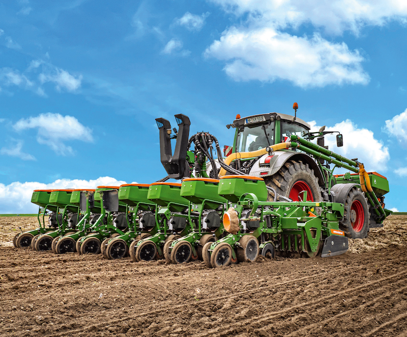 Everything in one pass with Amazone’s Precea 60002AFCC Tillage and