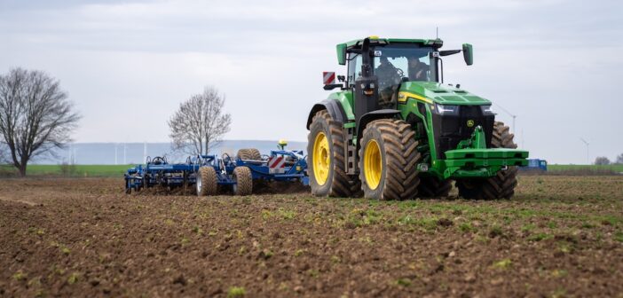 High-horsepower tractors arrive at Tillage-Live
